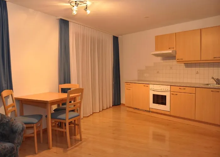 Haus Gentiana 아파트 *